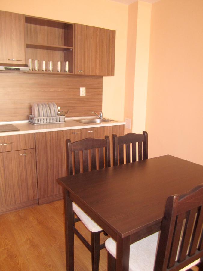 Hotel Coop Central Obzor Exterior photo