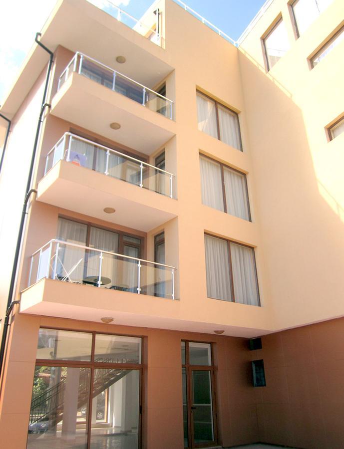 Hotel Coop Central Obzor Exterior photo
